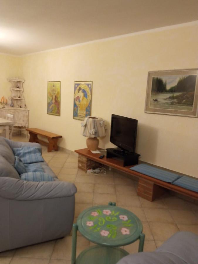 " La Casa Di Elena " Villa Pietrasanta Bagian luar foto